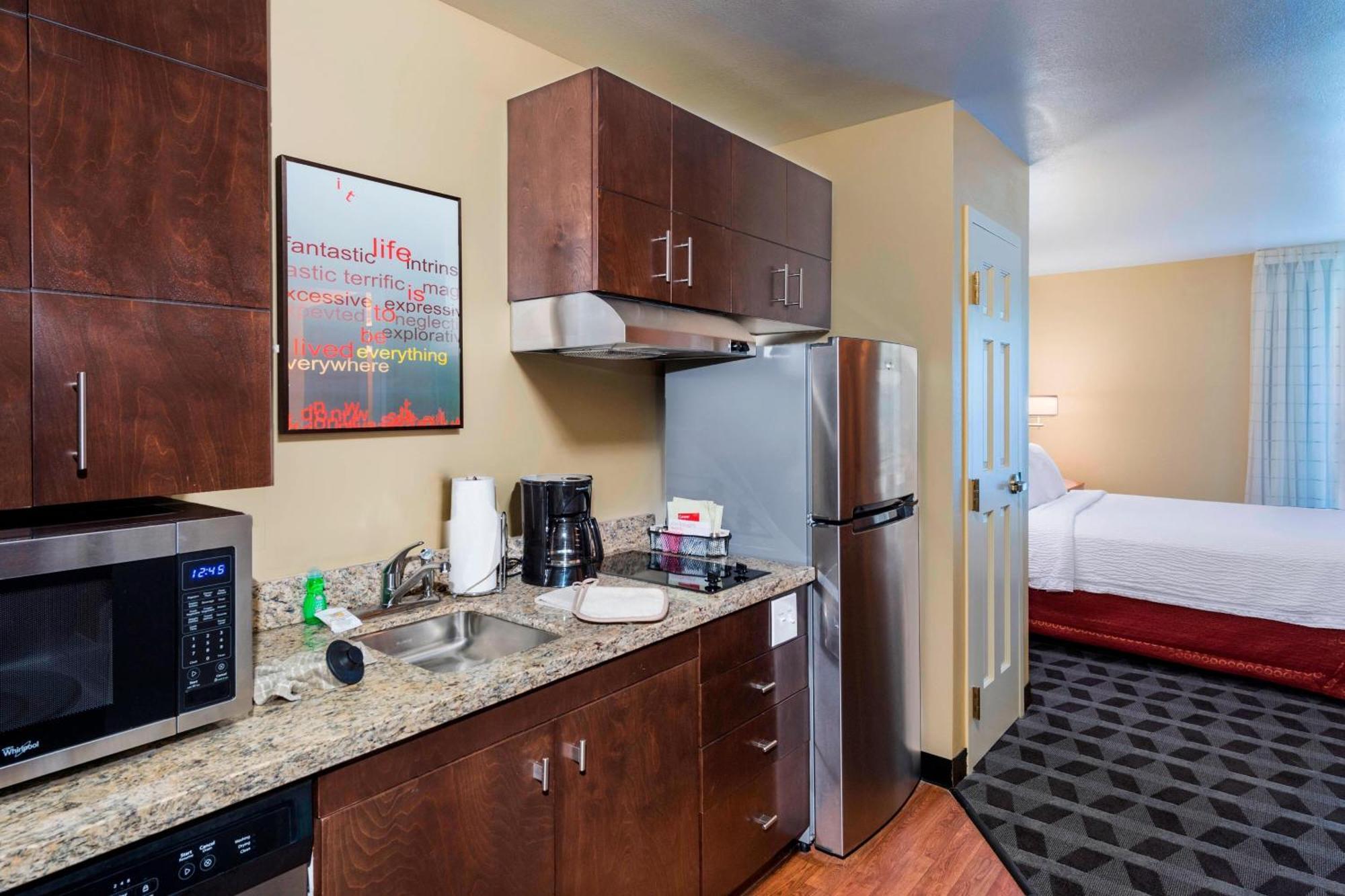 Towneplace Suites By Marriott Atlanta Кеннесо Екстер'єр фото