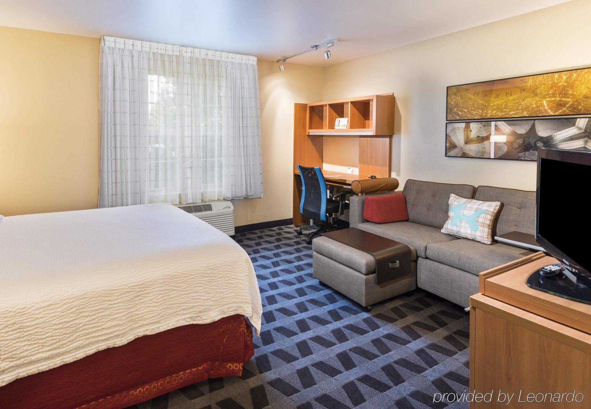 Towneplace Suites By Marriott Atlanta Кеннесо Екстер'єр фото